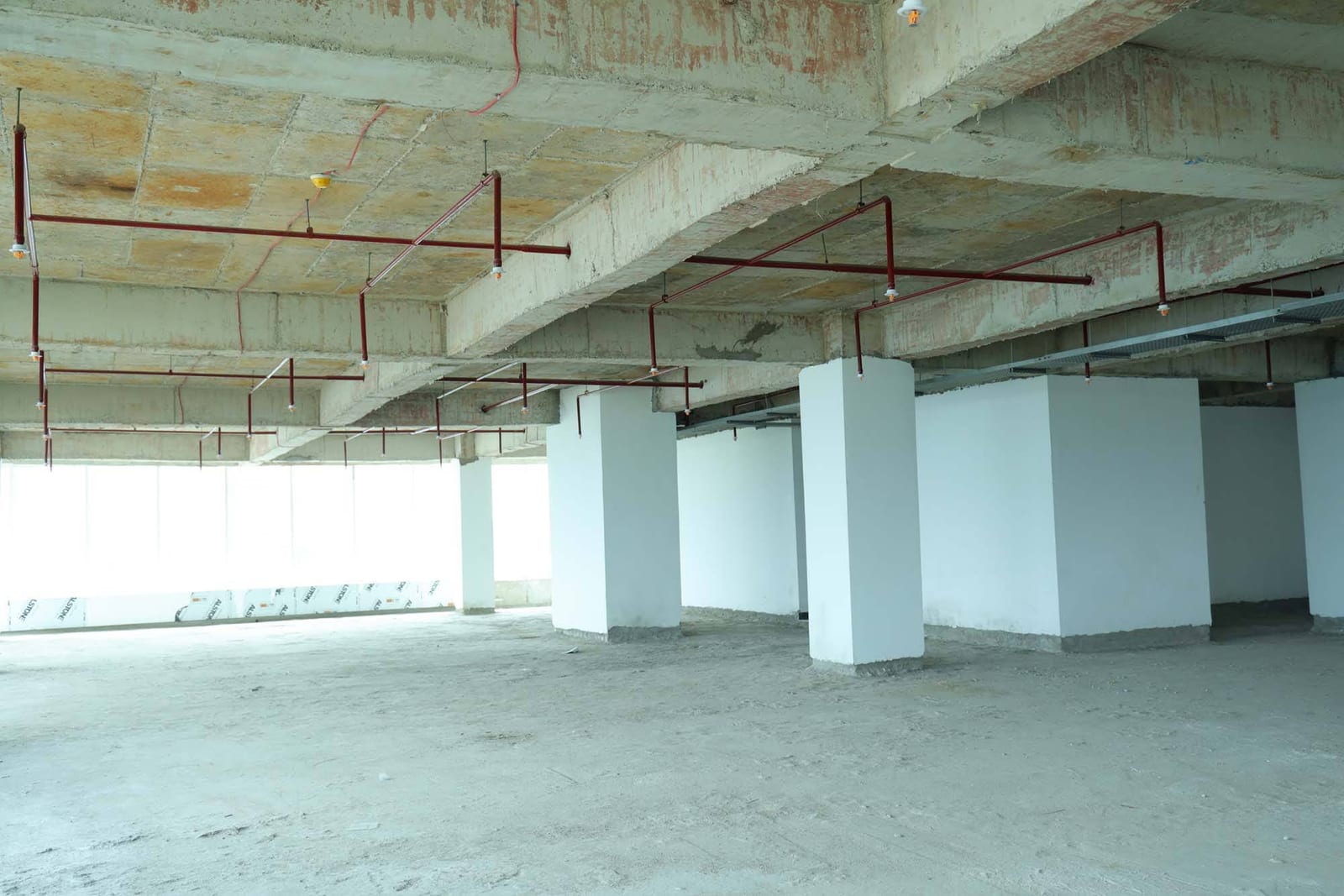 Natural light from continuous windows